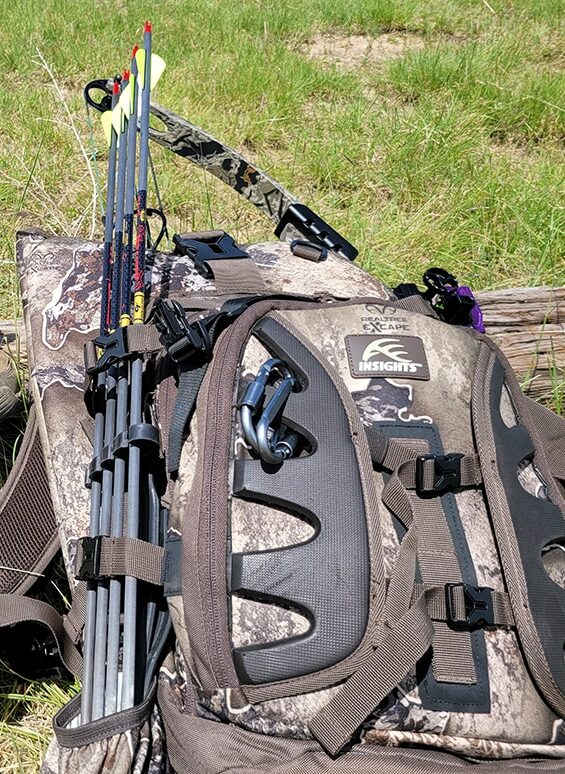 Accu-strike bow quiver with arrows in vision bow pack